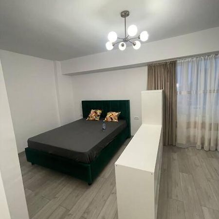 Garsoniera Spatioasa Mega Mall Bucureşti Ngoại thất bức ảnh