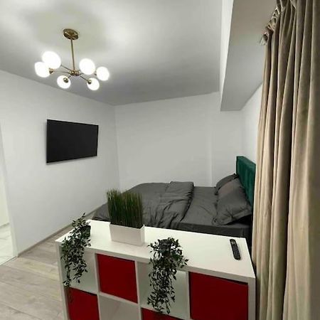 Garsoniera Spatioasa Mega Mall Bucureşti Ngoại thất bức ảnh