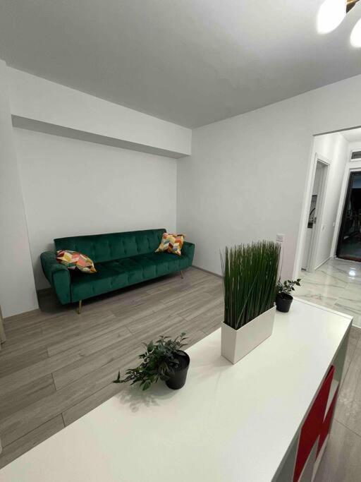 Garsoniera Spatioasa Mega Mall Bucureşti Ngoại thất bức ảnh